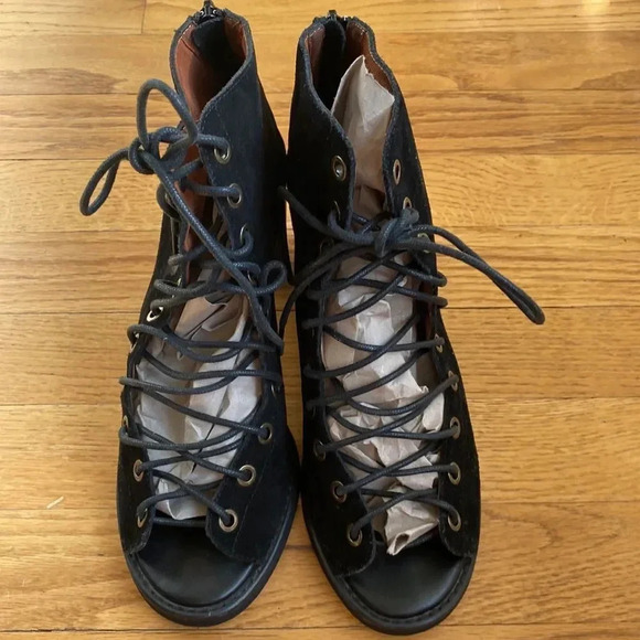 Jeffrey Campbell Cors Peep Toe Suede sz 8.5 black laces open front 3” heel NWOT - Picture 8 of 13